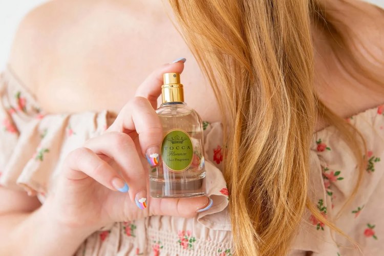 عطر مو چیست