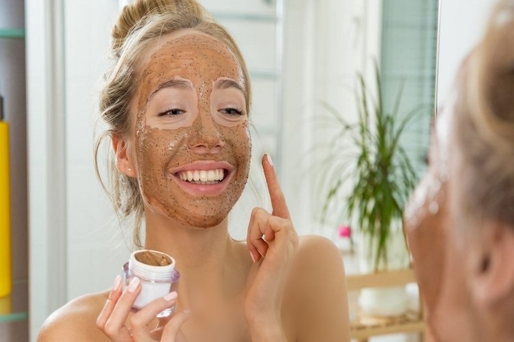بهترین ماسک‌های صورت برای لک و روشن کردن پوست