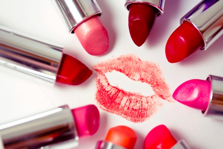 کدام رژ لب برای چه نوع پوستی و چه موقعیتی مناسب‌تر است؟