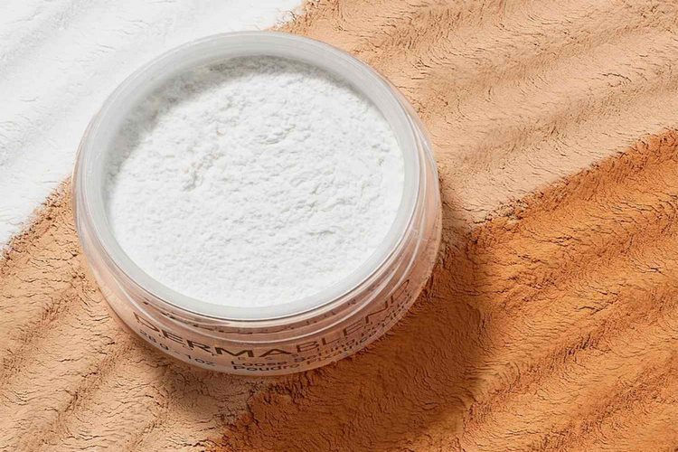 مقایسه پودر فیکس‌ مات و براق برای پوست چرب؛ کدام بهتر است؟