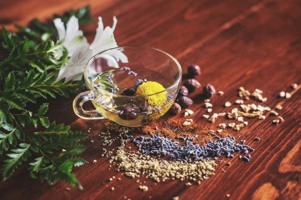 بهترین دمنوش برای نفخ شکم
